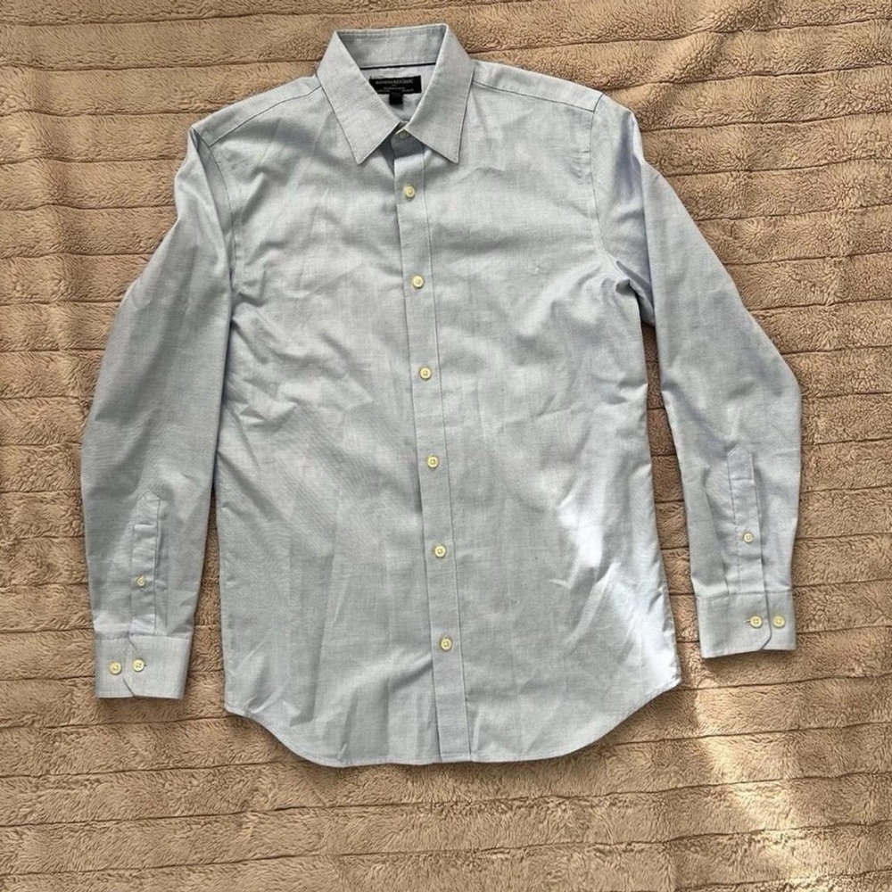 Banana Republic Non-Iron Slim Fit Dress Shirt Men’s Small | Light Blue